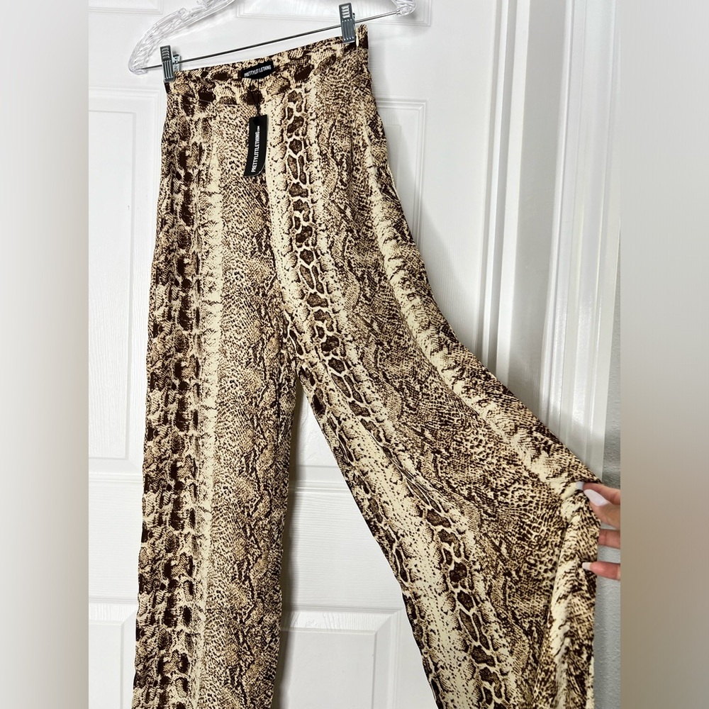 NWT Pretty Little Thing Crepe Python Snake Print Wideleg Pants Sz 0